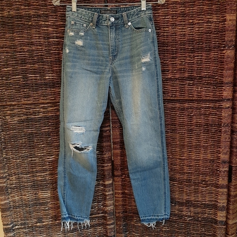 Abercrombie & Fitch 24 x 27 Blue Distressed High Rise Tapered Leg Denim Jeans